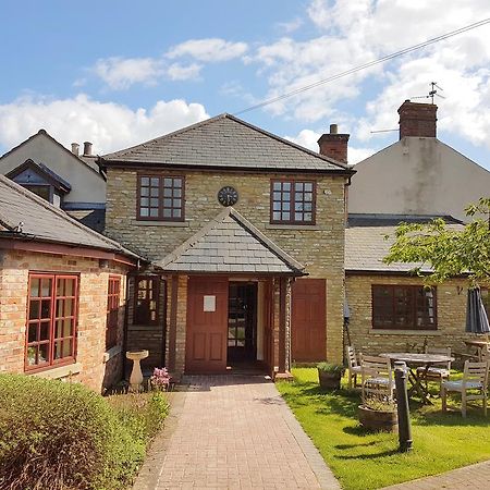 Roade House Hotel Northampton Buitenkant foto